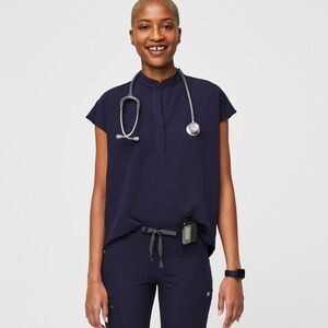 NWT Figs Rafaela Oversized Scrub Top